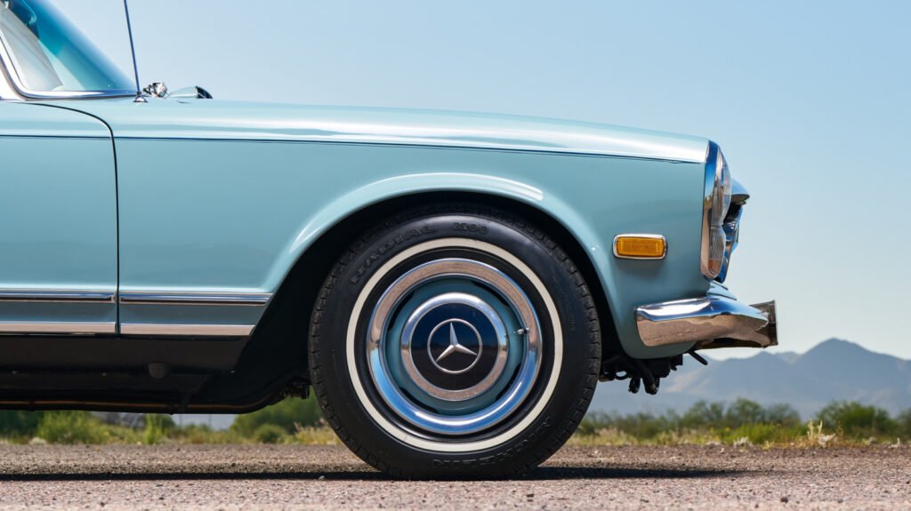 Michelin Pioneered The Asymmetric Tire Tread, Here's Why It Was Revolutionary