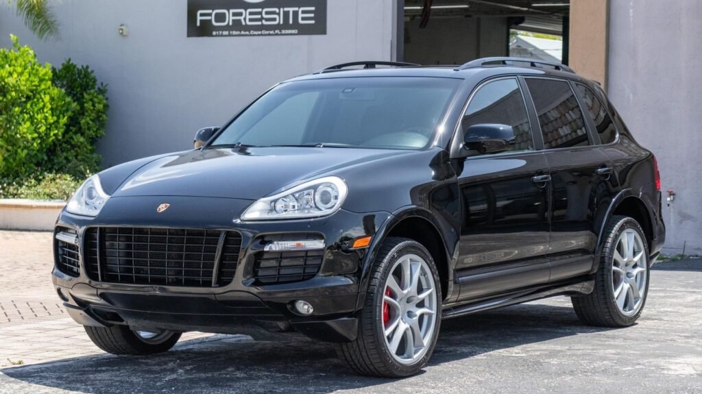 A Six-Speed Manual Porsche Cayenne GTS Is For Sale, And I'm Sure This One Definitely Won't Go For A Truly Absurd Amount Of Money