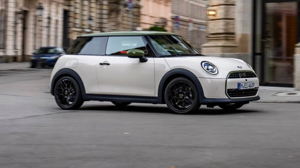 Mini’s Stylish Paul Smith Edition Arrives In America With A Pricey Catch