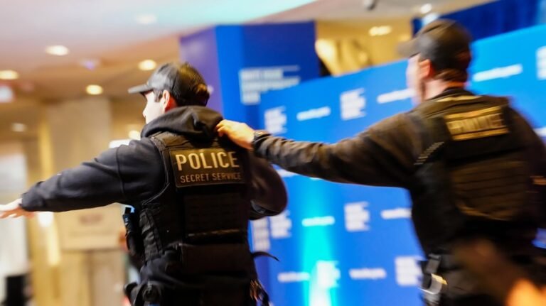 Democrat, Republican team up on bill to remove Secret Service from DHS