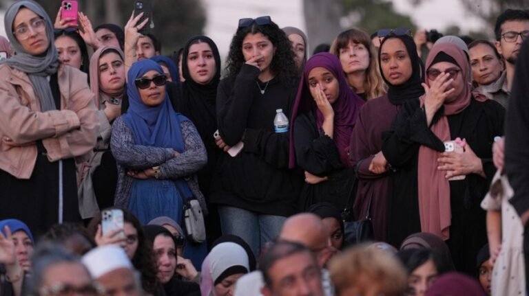 After a mosque shooting, American Muslims deserve comfort, not hate
