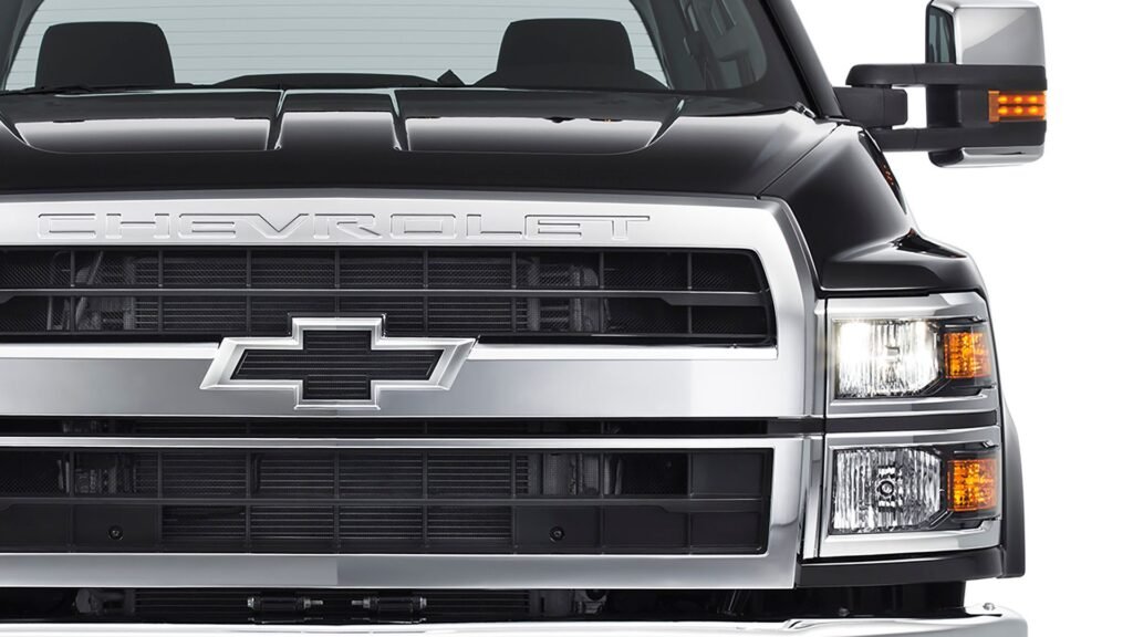 Chevrolet Surrenders To Ford And Ram, Kills Biggest Silverado Trucks