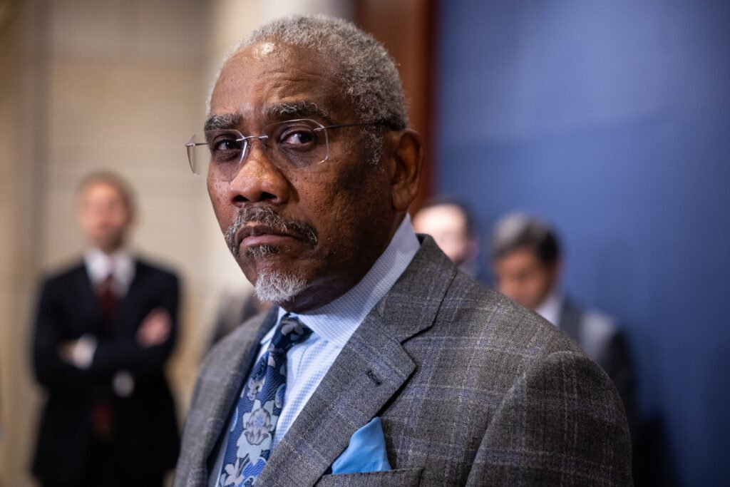Key Jeffries ally endorses aggressive tactics to create more blue seats