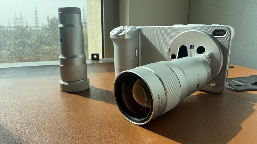 30+ stunning wallpapers I shot with the vivo X300 Ultra’s wild 400mm detachable lens