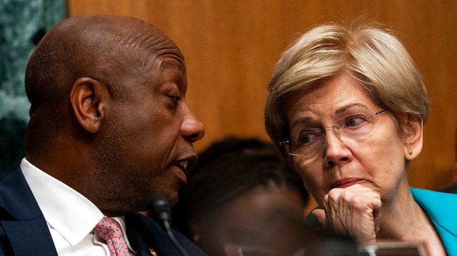 Senate panel advances key crypto bill with bipartisan support