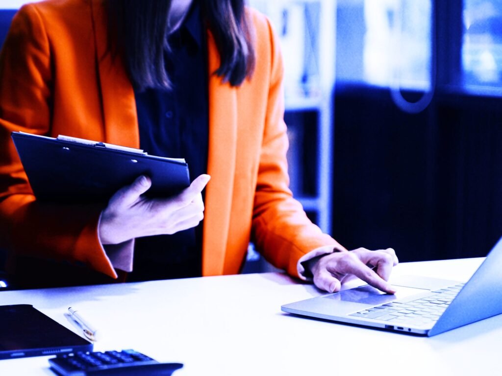 Are you a consultant? Tell us how much you're spending on AI these days.