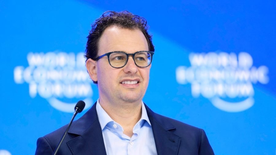 Anthropic CEO: Government should have power to block dangerous AI deployments