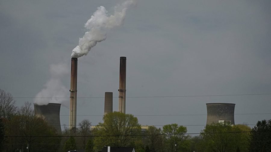 Appeals court tosses kids’ challenge to Trump energy orders 