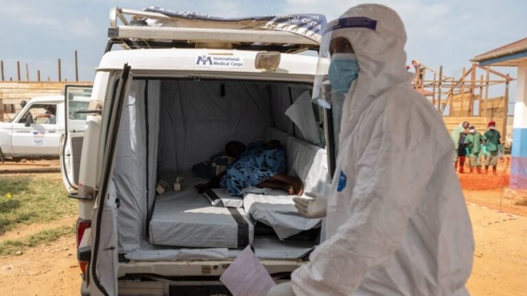 Ebola outbreak zone cases up almost 40 percent in a week
