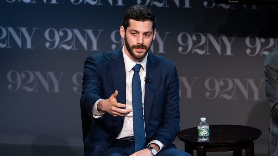 Proxy war between AI industry, safety groups comes to head in NY House primary