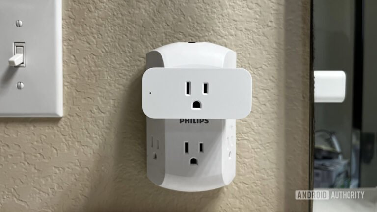 A 52% price drop gets you the Amazon Smart Plug 2-Pack at an all-time low