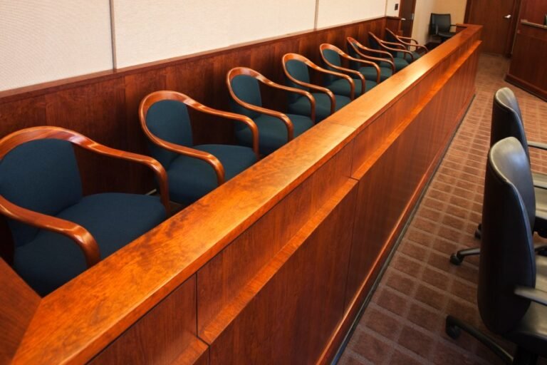'Jury duty' scam: How it works and what to watch out for