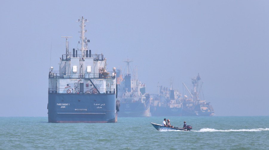 US blockade of Iranian ports still in place 'pending execution' of Strait of Hormuz ceasefire deal