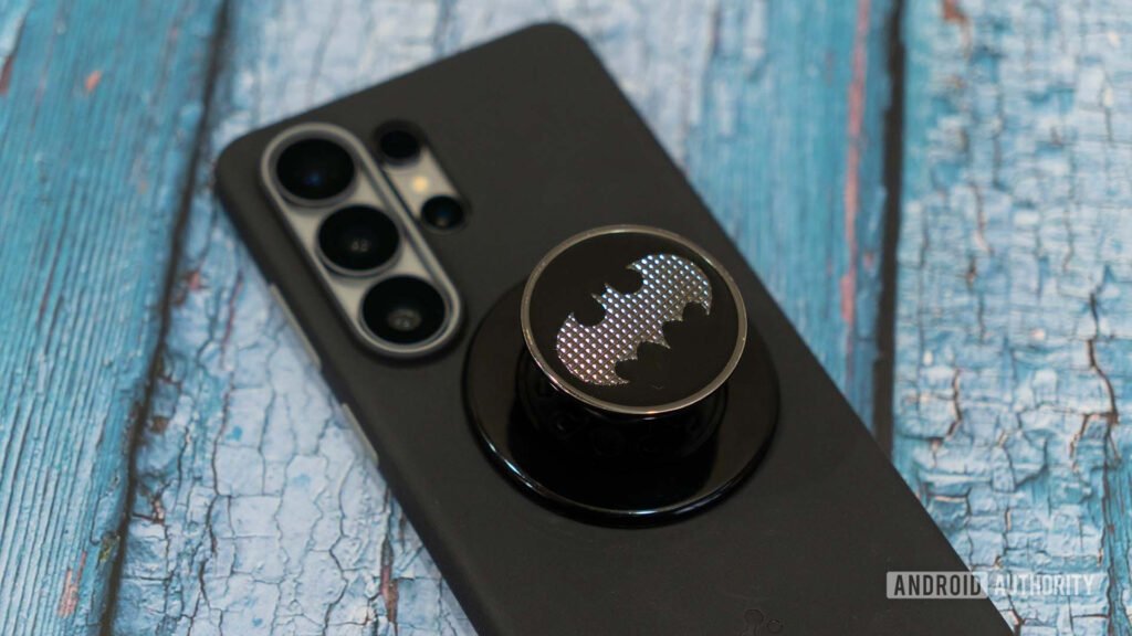 As a mobile expert, these are 5 popular smartphone accessories I don’t recommend buying
