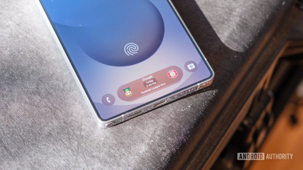 First look: Samsung adds new FIFA World Cup goal celebrations to your Galaxy phone’s lock screen