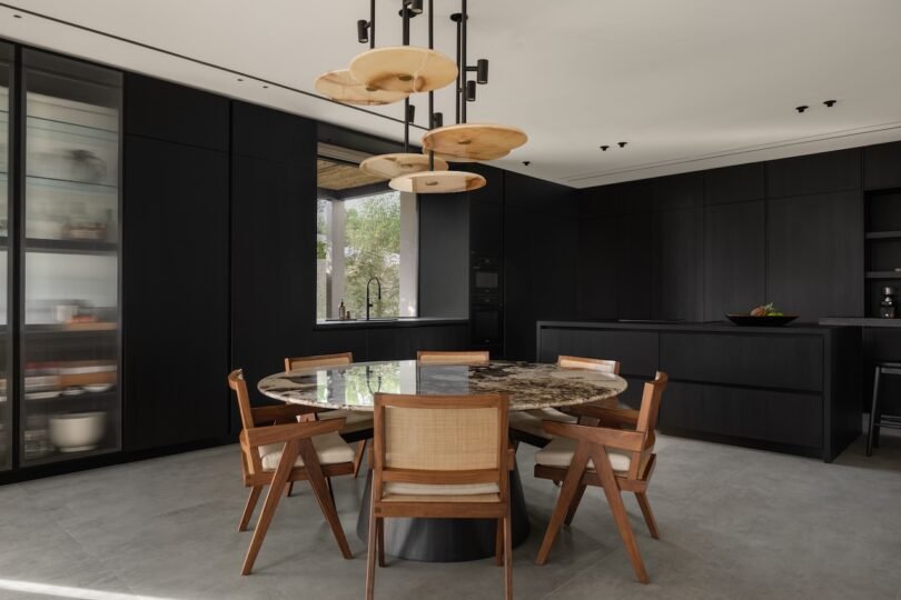 A Dubai Villa Trades European Style for Modern Japanese Minimalism