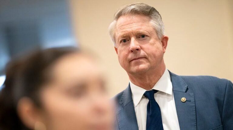 Senate Republican on Iran having missiles: 'They have to be able to defend themselves'