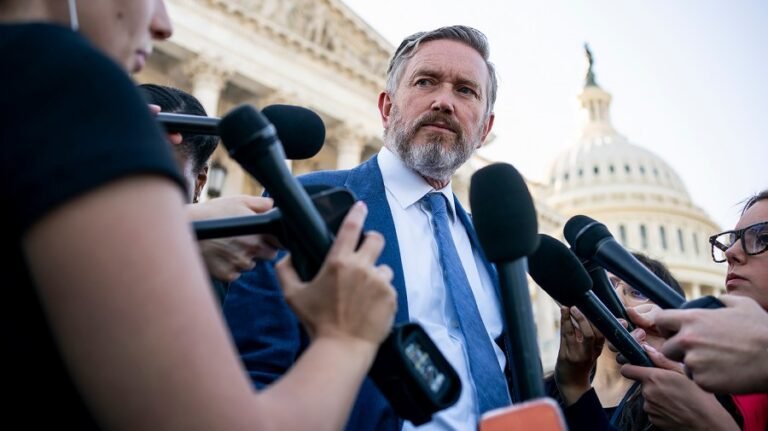 These Republicans bucked the party on Iran, Ukraine votes 