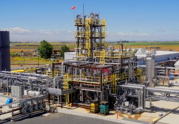 This new factory just commercialized jet fuel made from CO2