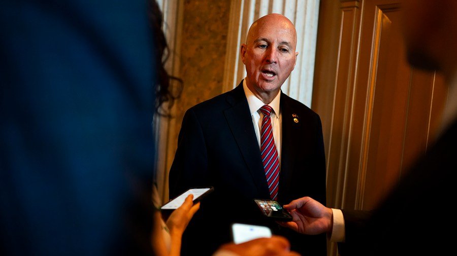 Whole Hog Politics: Independent variable in Nebraska, Montana worries GOP