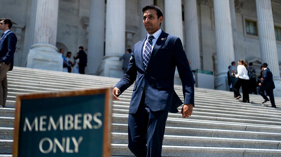 Democrat says he 'wouldn't be surprised' if Trump does not sign bipartisan housing bill