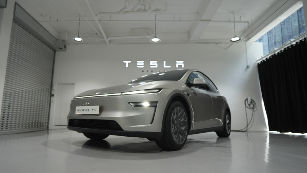 Tesla’s Six-Seat Model Y L Is Reportedly Coming To America This Fall