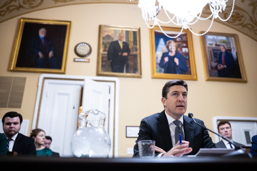 Steil pushes bill to ban lawmakers from political prediction markets