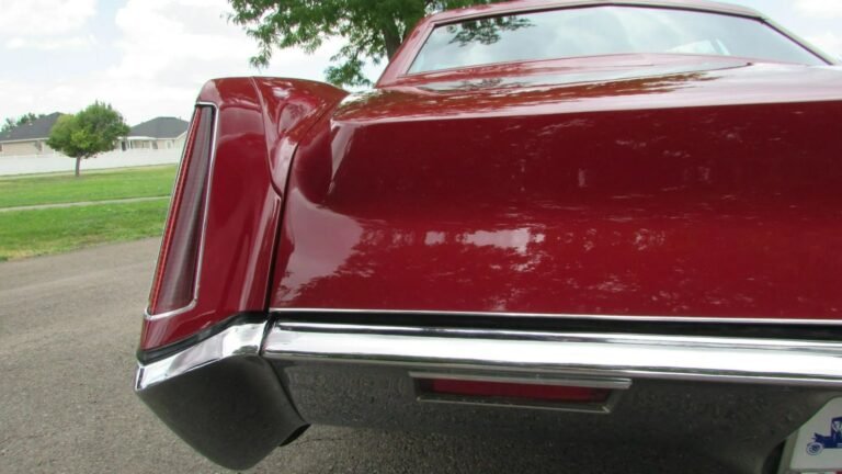 The Largest V8 Ever Put In A Production Car Produces Less Power Than AMG's Turbocharged 4