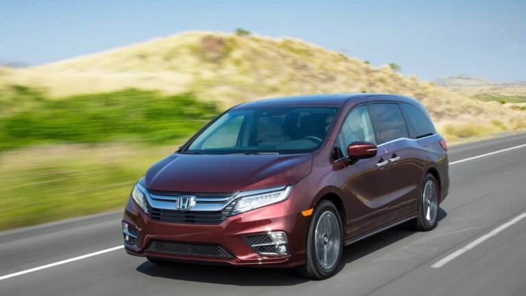 Honda Recalls 325,000 Odyssey Minivans After First Camera Fix Falls Short