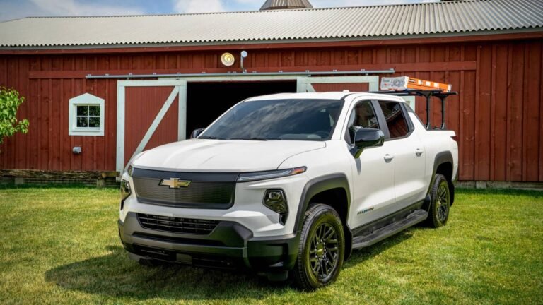GM’s Electric Truck Problem Is Turning Into A Clearance Sale