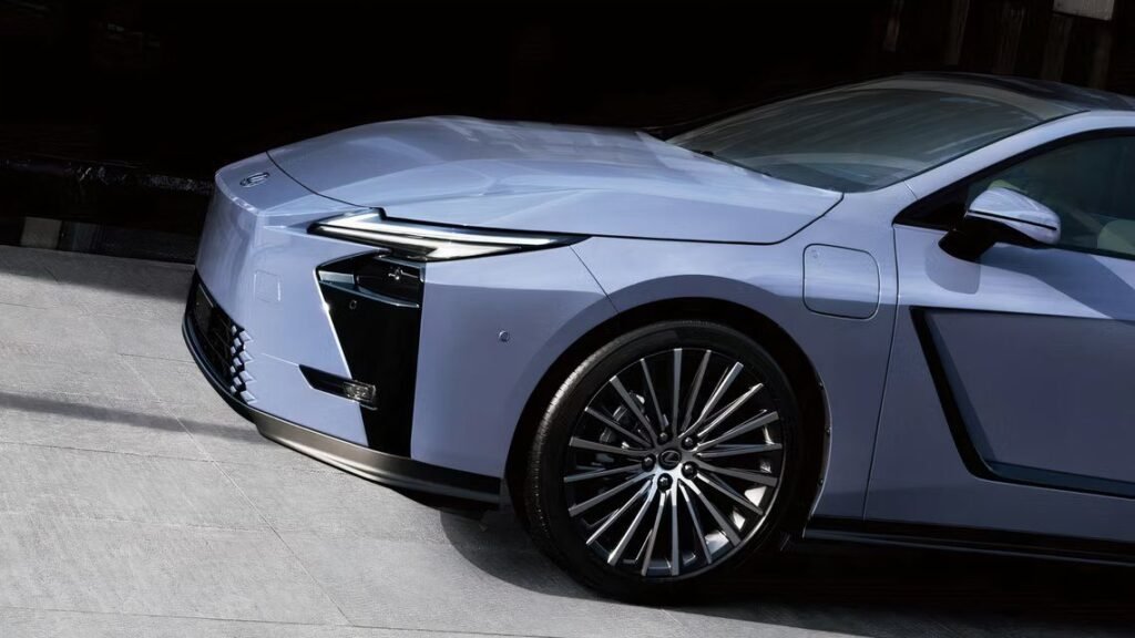 Lexus ES vs Mercedes E-Class: Make The Right Choice And You'll Save $8,000 - And Get More Luxury