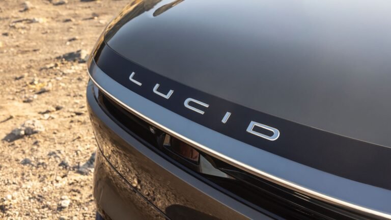 Lucid's Midsize SUV Is Nowhere In Sight As Stocks Tumble And Employees Leave