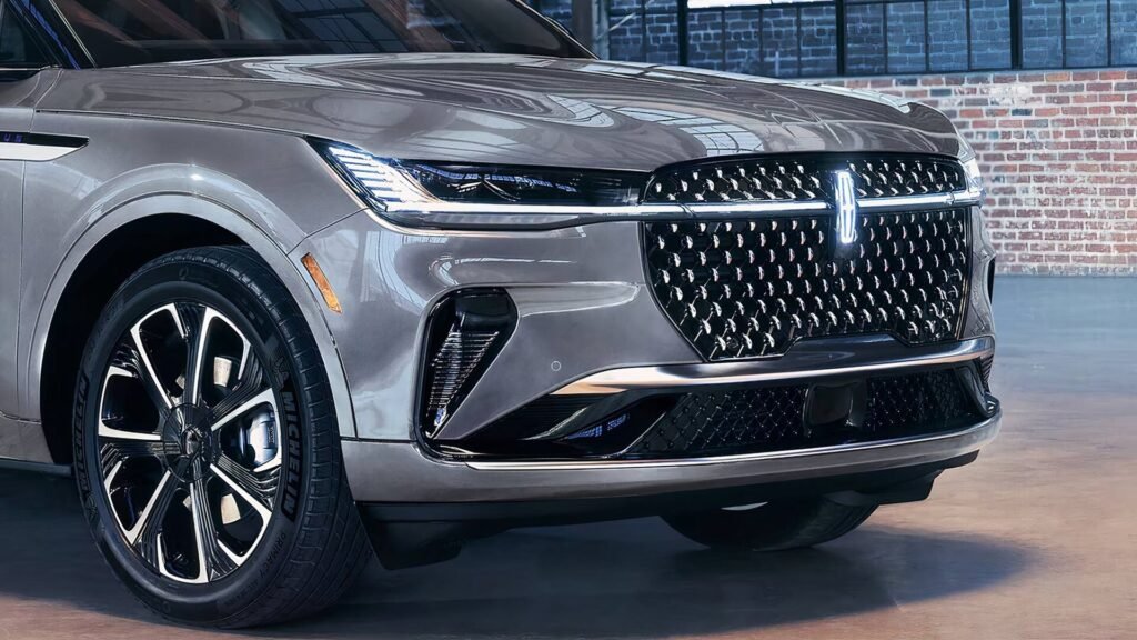 Over 66,000 Ford And Lincoln SUVs Could Sneak Up On Pedestrians, And That's A Problem