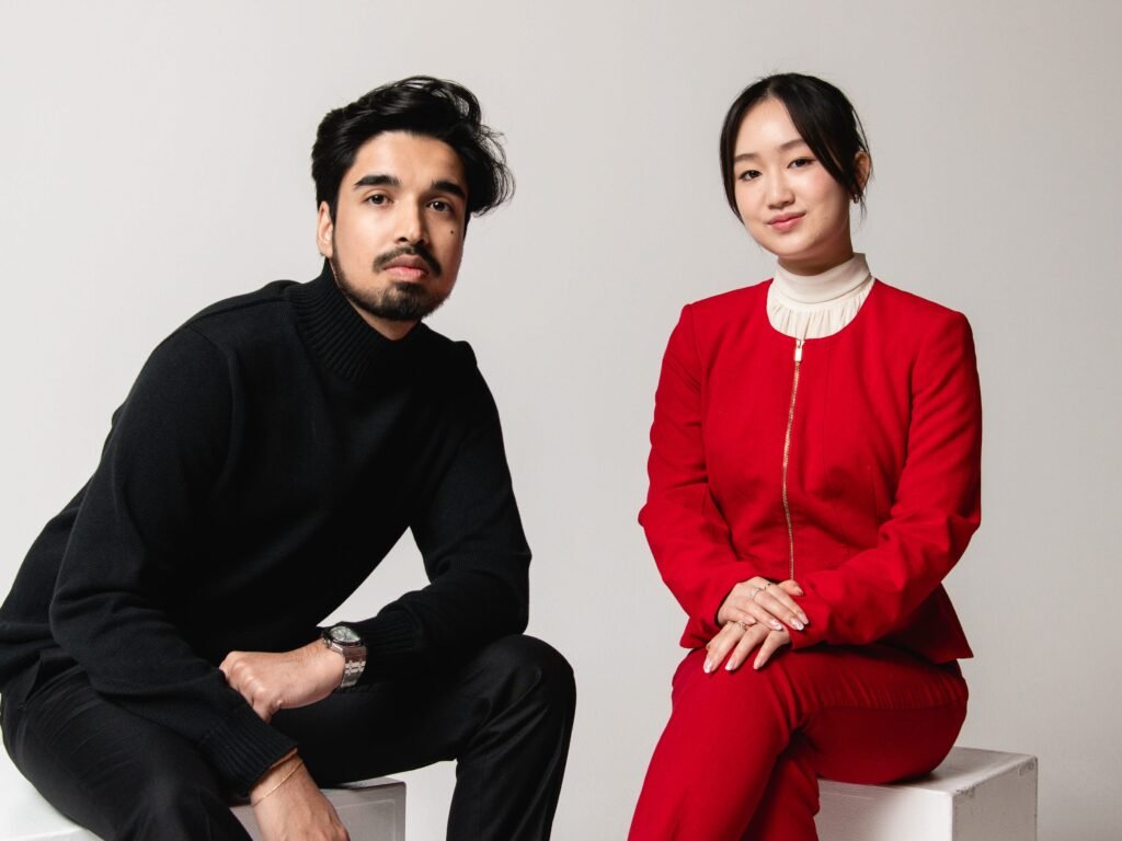 Read the pitch deck these Stanford grads used to raise $11.6 million for a wearable device to track women's hormones