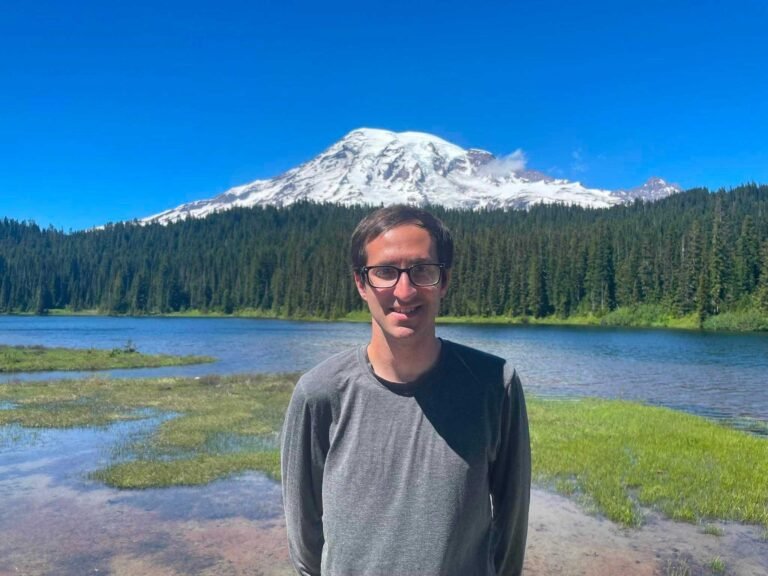 I road-tripped to 4 national parks in a week. It was stunning and surprisingly cheap, but I wouldn't do it again.