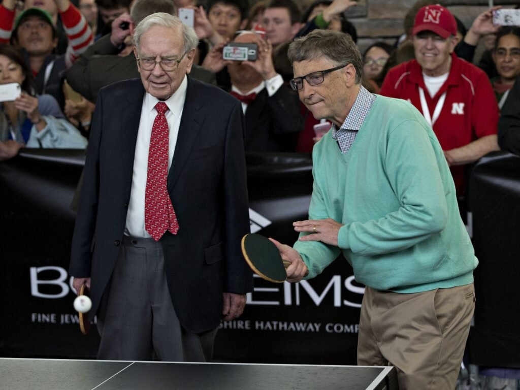 Warren Buffett spoke about Bill Gates' Epstein ties — and why he's stopped giving money to the Gates Foundation