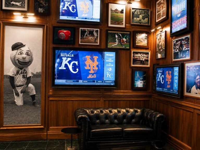 I went inside the hidden Cadillac Club at Citi Field. It's the most exclusive place to watch the Mets play.