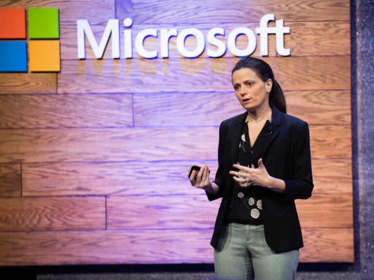 Microsoft CFO tells employees the company's biggest AI bets are paying off