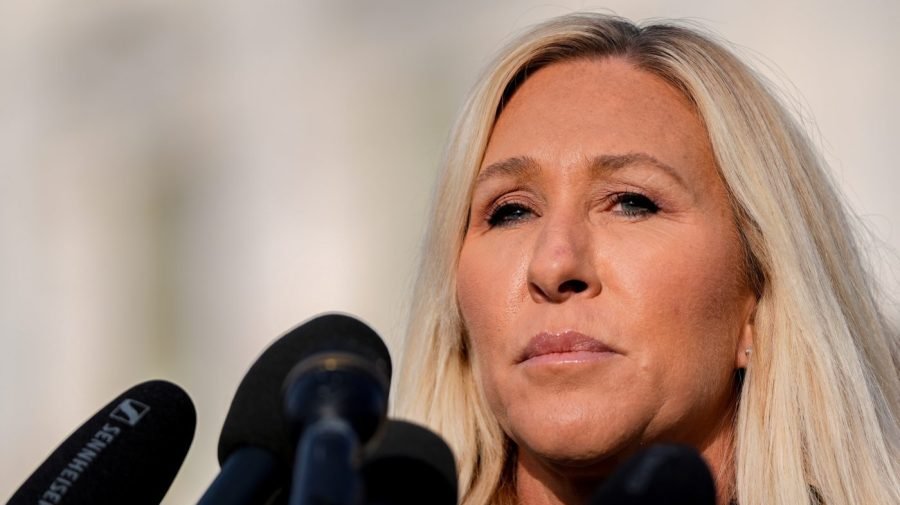 Greene deletes post criticizing Platner accuser