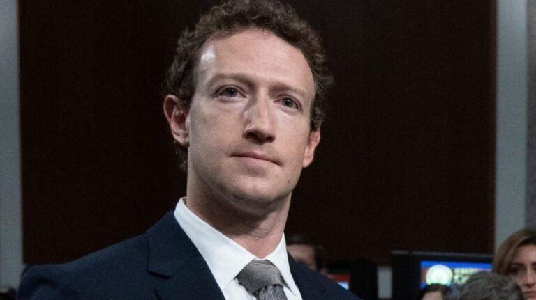 Zuckerberg knocks AI development centralization, control