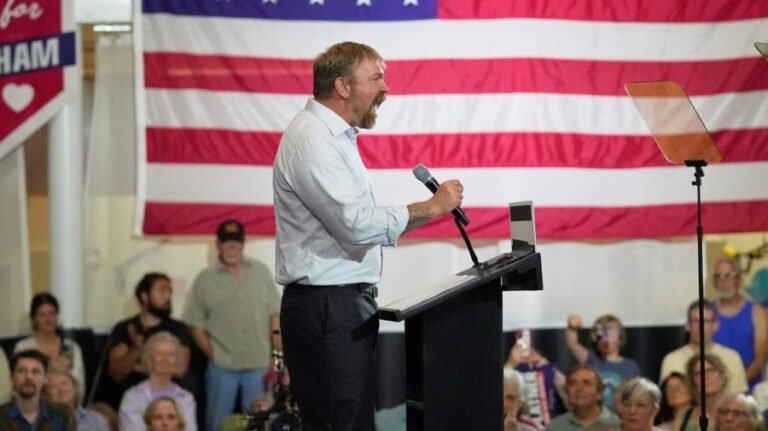 Platner 'betrayed' the people of Maine: Former Biden aide 