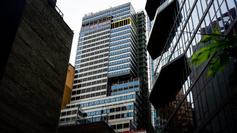 What to know about the Manhattan high-rise at risk of collapse near busy Grand Central hub