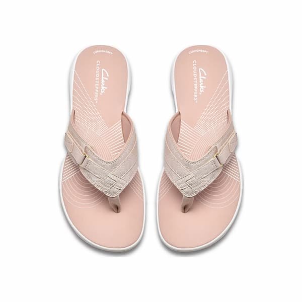*HOT* Clarks Cloudsteppers Breeze Women’s Sandals only $21.58 (Reg. $60!)