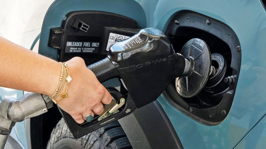 Gas Returns To $4 Per Gallon As Iran War Heats Up