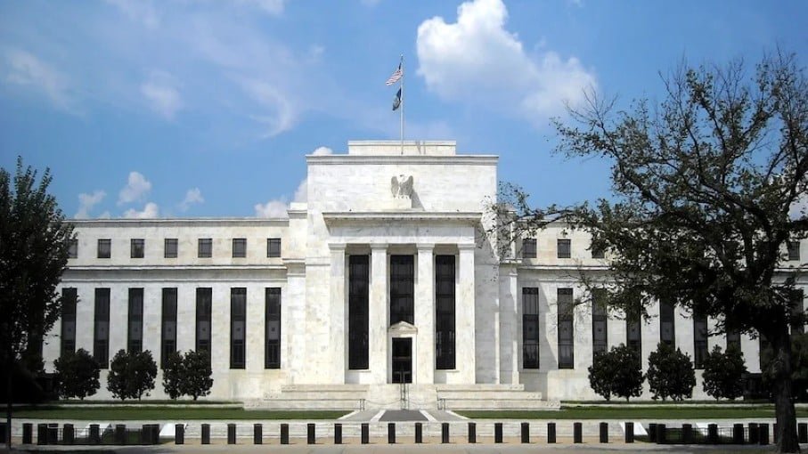 Three Votes for a Hike Shift the Fed’s Center of Gravity: Analysis 