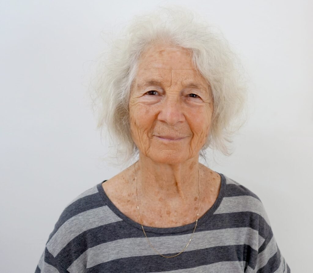 Simone Forti, Artist of Movement and Chance, Dies at 91