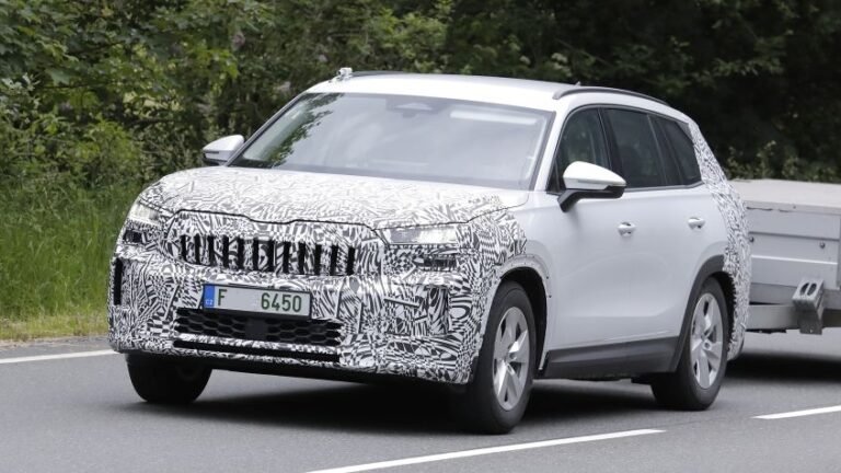2027 Skoda Kodiaq facelift spotted - pictures