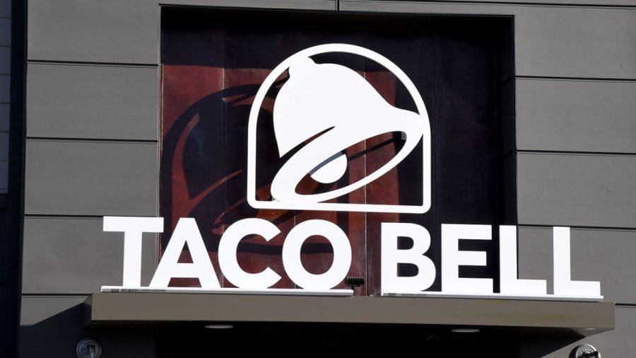 Taco Bell removing lettuce from some stores amid cyclosporiasis scare