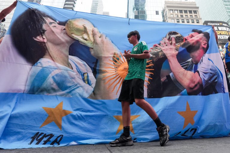 Democrats look to World Cup watch parties to register thousands of voters