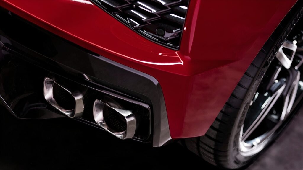 The Other Big Advantage The C8 Stingray Has Over the C7 Isn't Talked about Enough